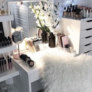 🌹🌹Every purchase comes with added ♡🌹🌹